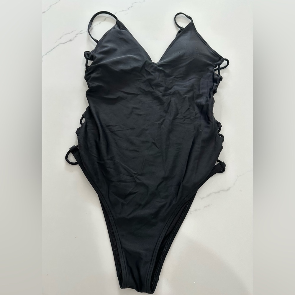 Black Aerie swimsuit! Size small